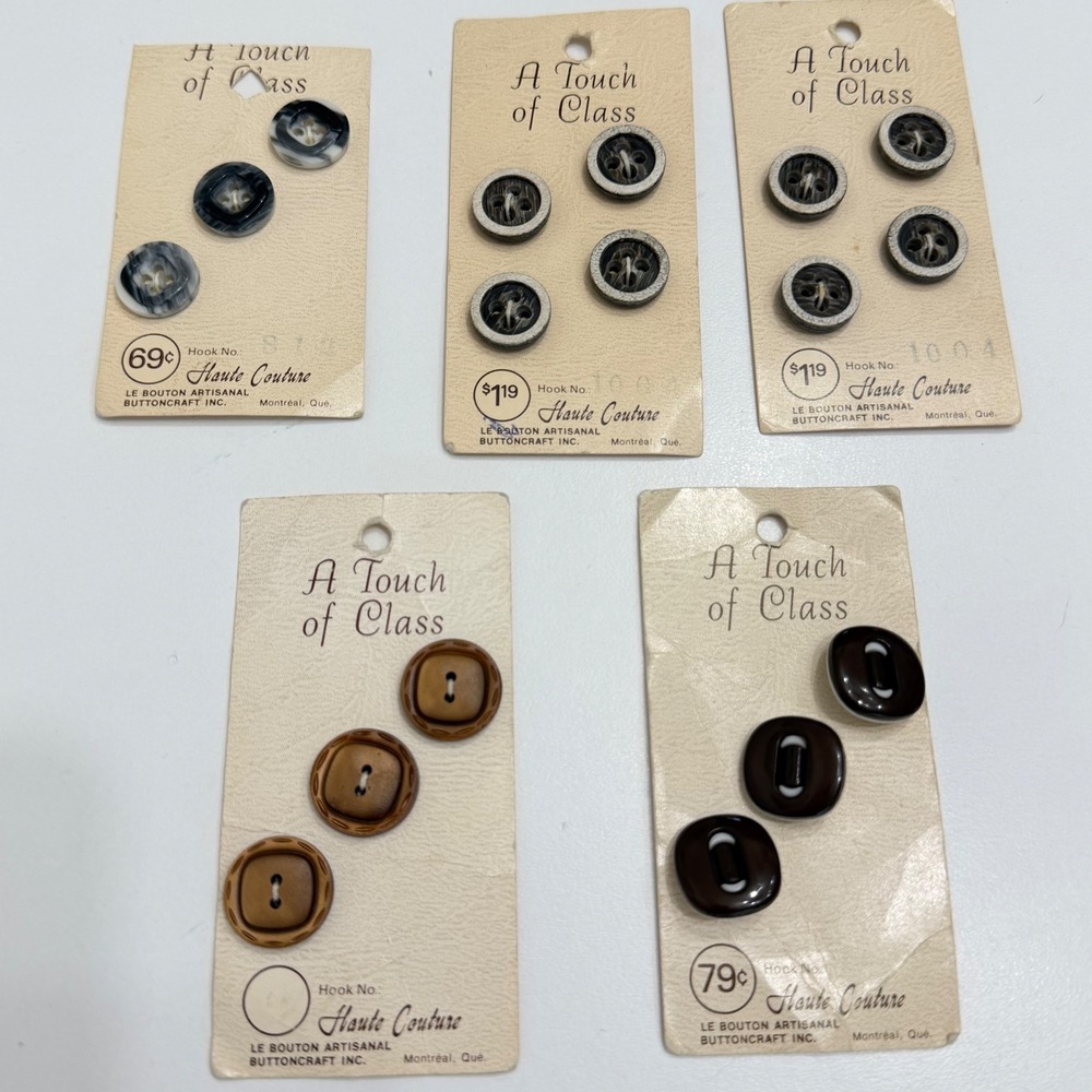 Haute Couture Vintage Buttons Lot Marbled Textured Retro Sewing Notions OS